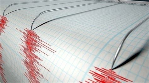 Hawaii''de 5,7 büyüklüğünde deprem
